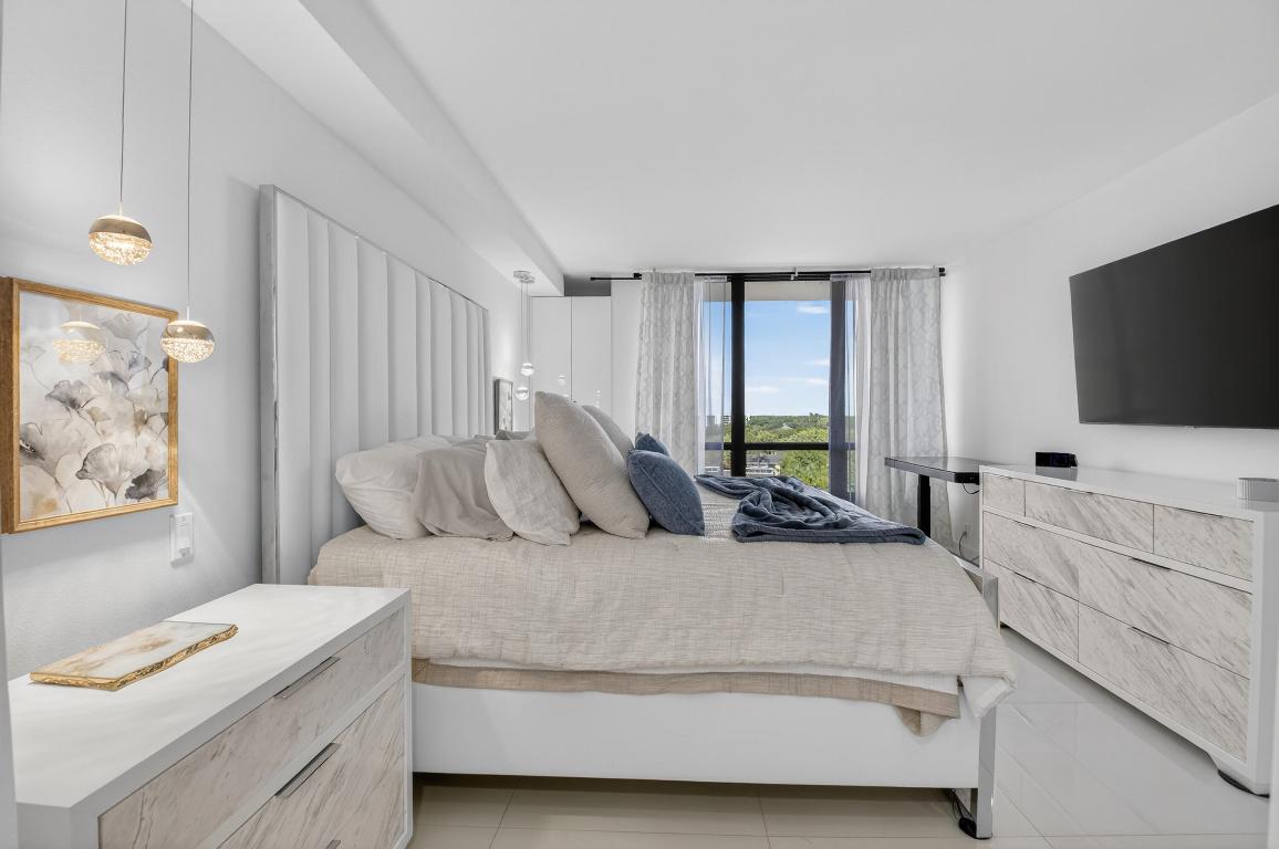 6815 Willow Wood #4083, Boca Raton FL 33434