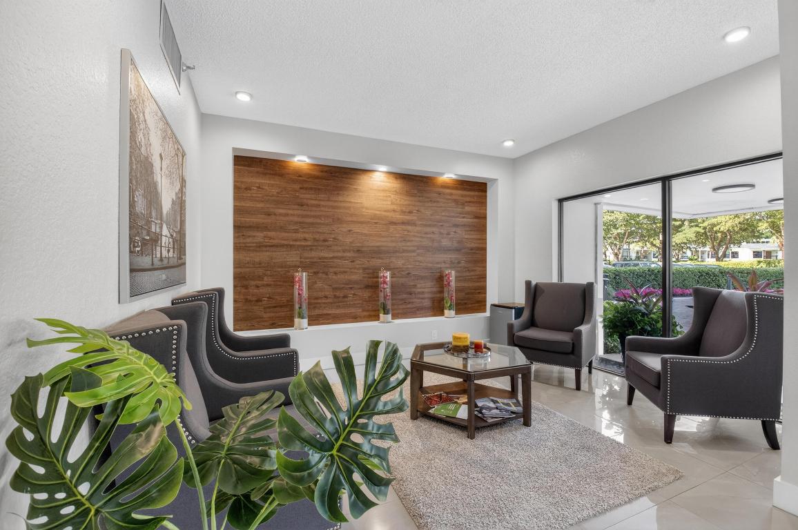 6815 Willow Wood #4083, Boca Raton FL 33434