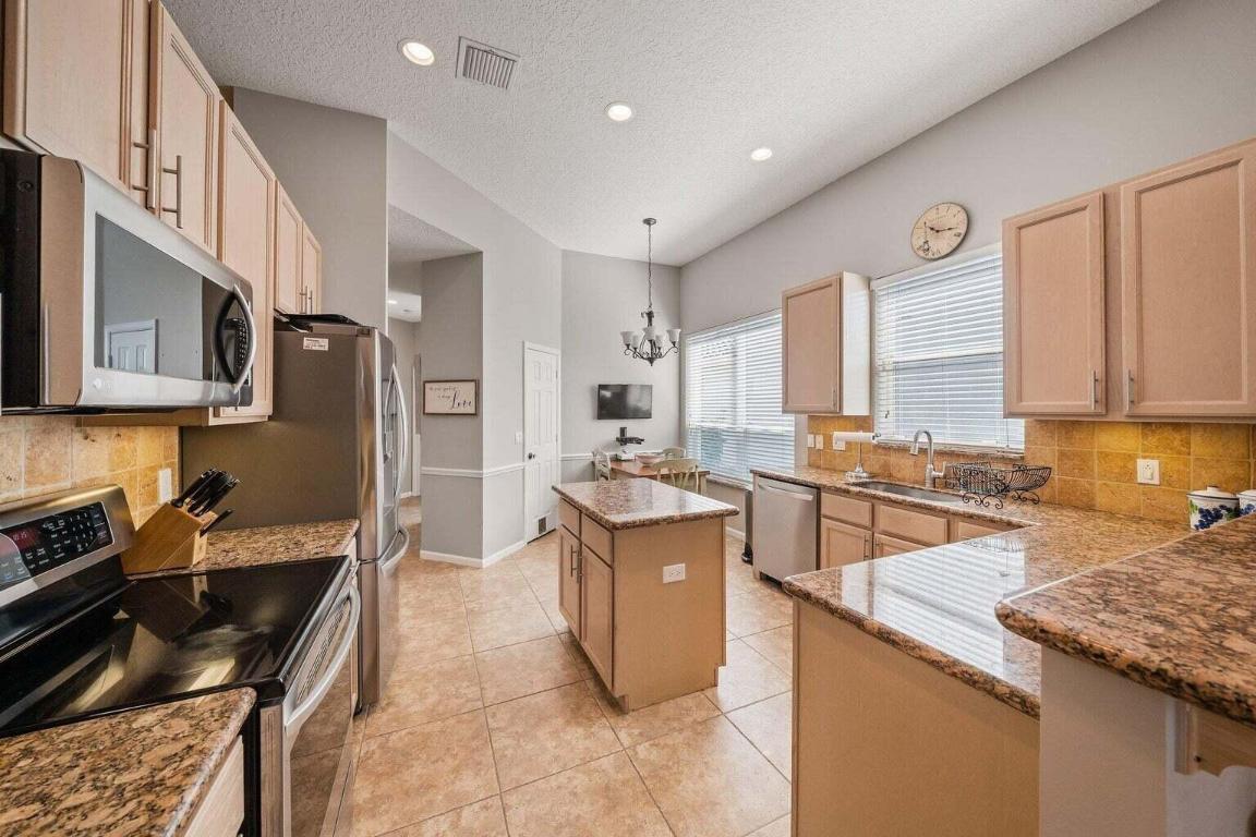 12919 Hyland, Boca Raton FL 33428