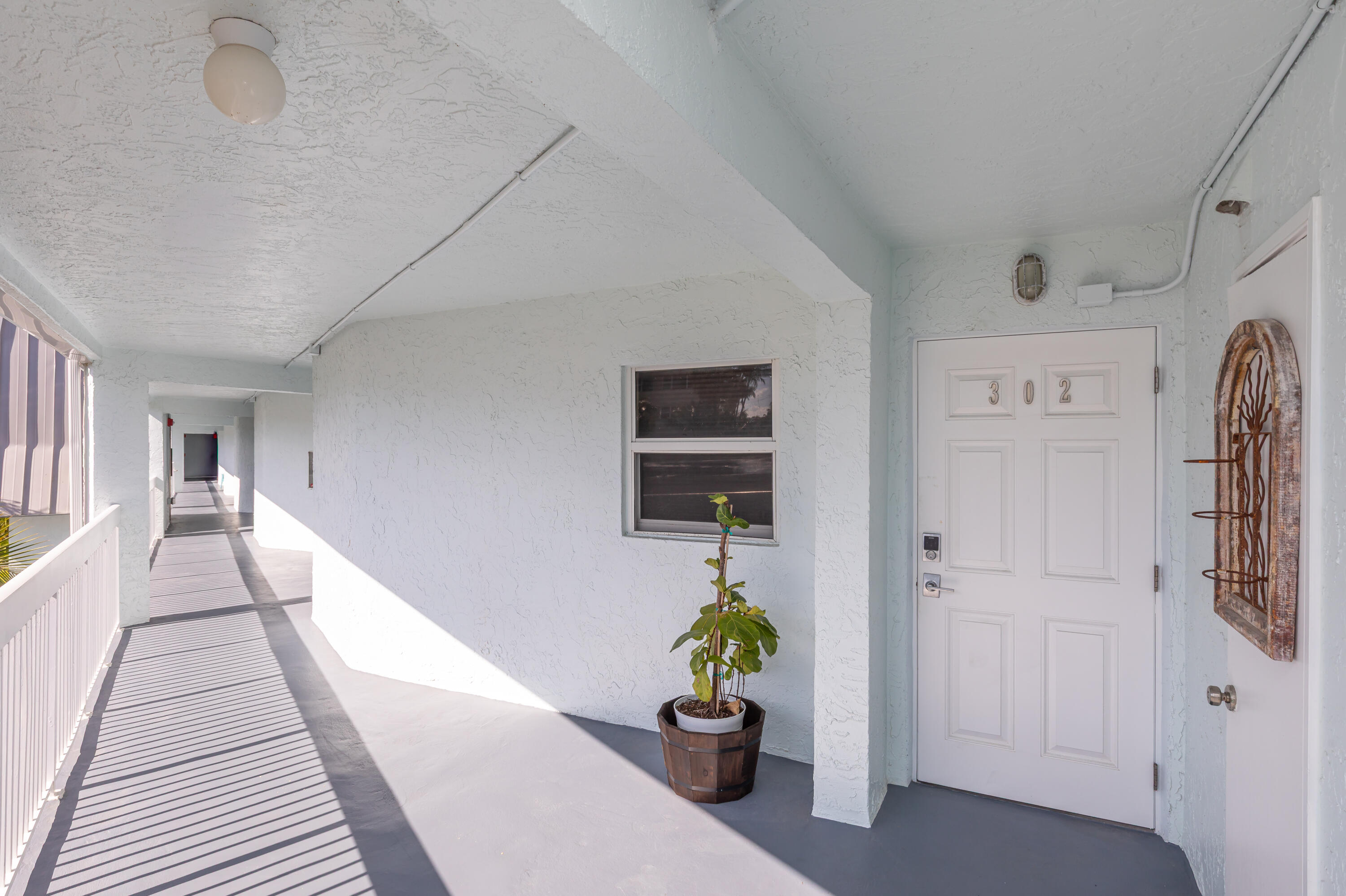 961 S Ocean #302, Deerfield Beach FL 33441