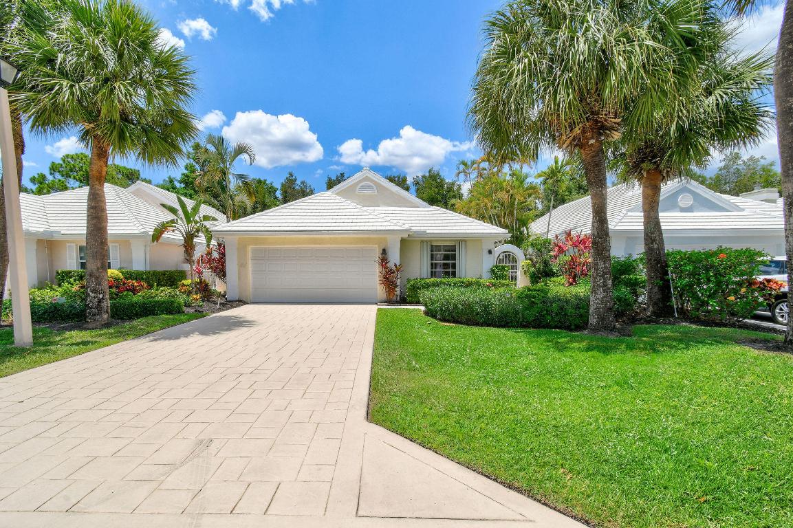 9293 Heathridge, West Palm Beach FL 33411