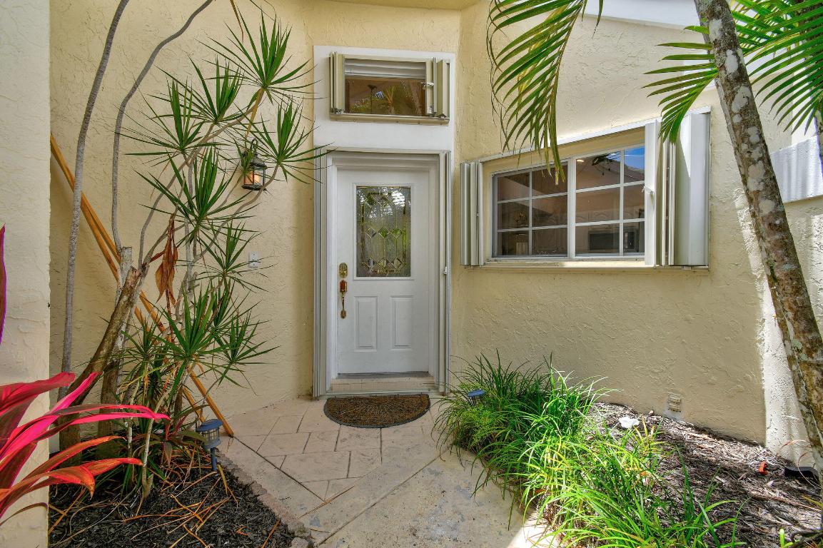 9293 Heathridge, West Palm Beach FL 33411