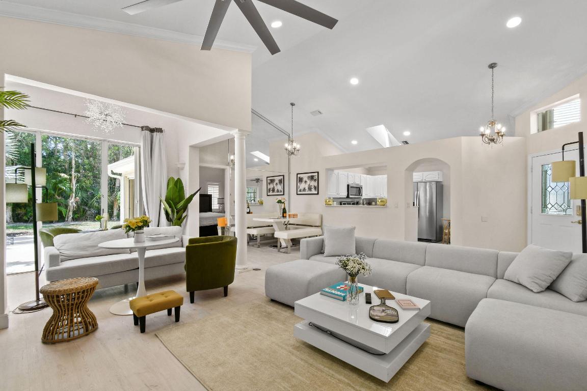 9293 Heathridge, West Palm Beach FL 33411