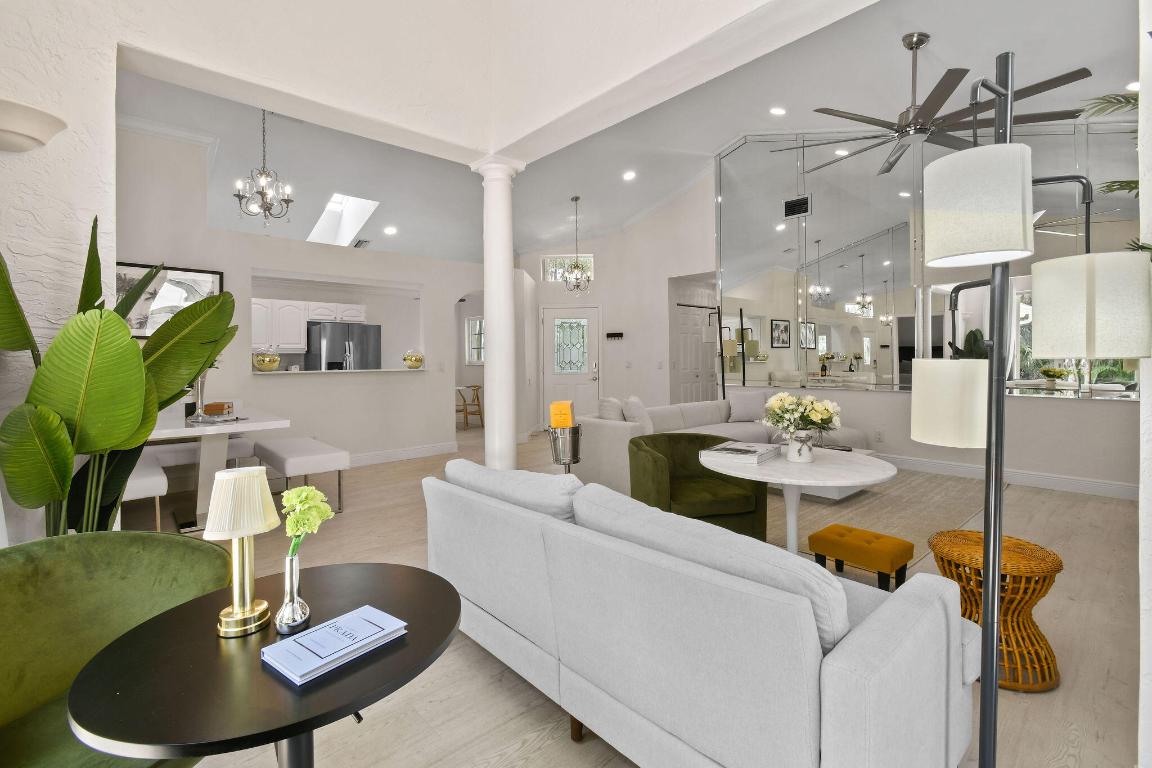 9293 Heathridge, West Palm Beach FL 33411