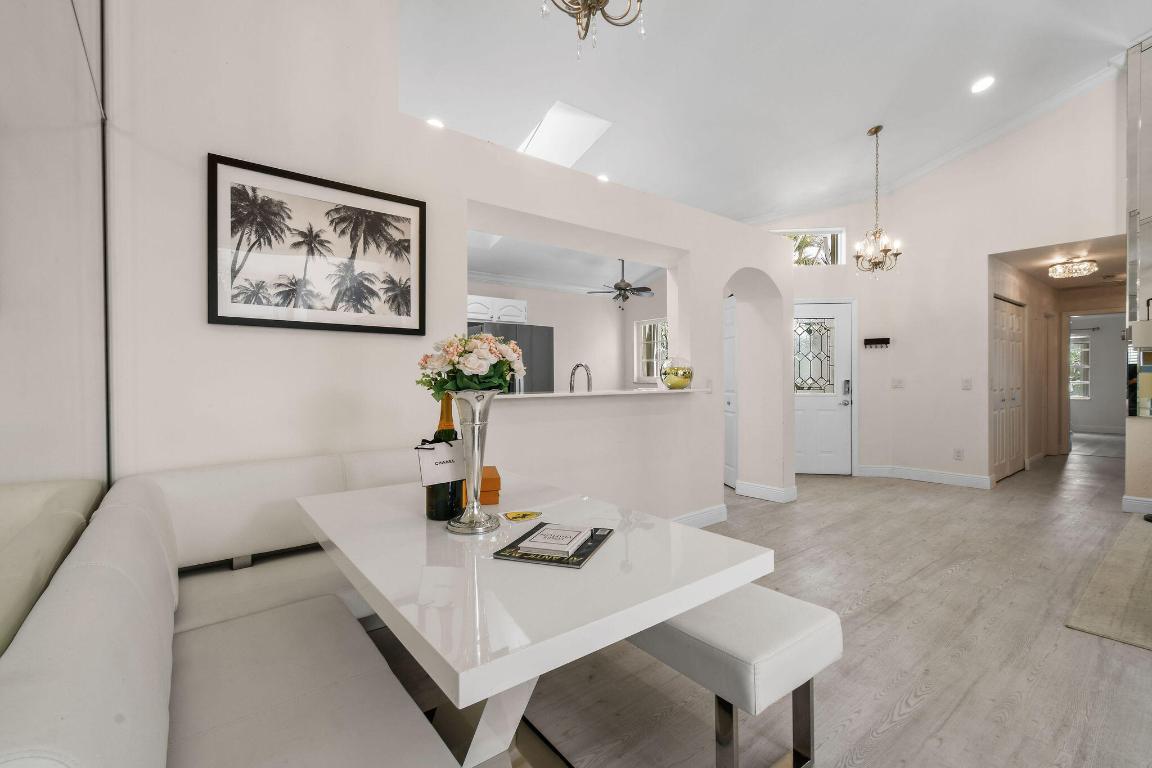 9293 Heathridge, West Palm Beach FL 33411