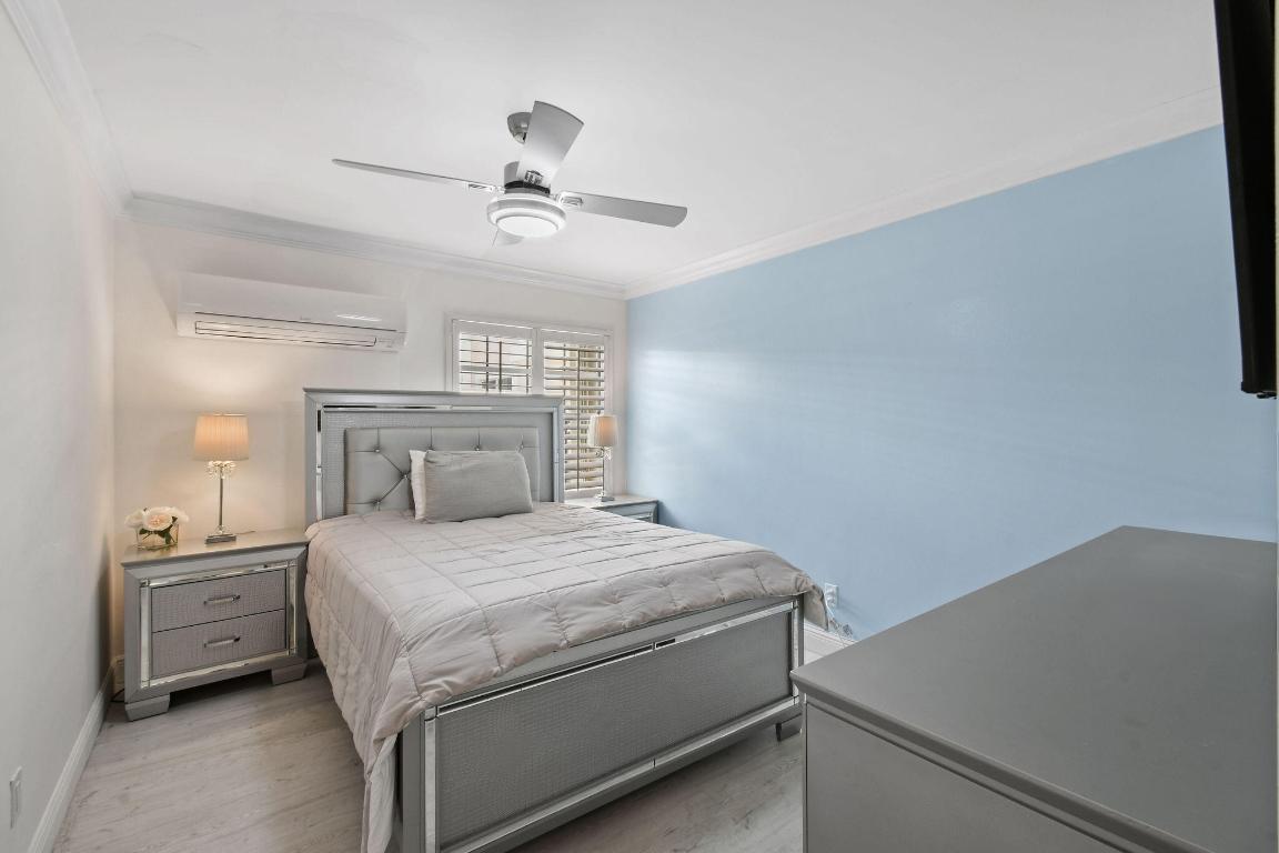 9293 Heathridge, West Palm Beach FL 33411