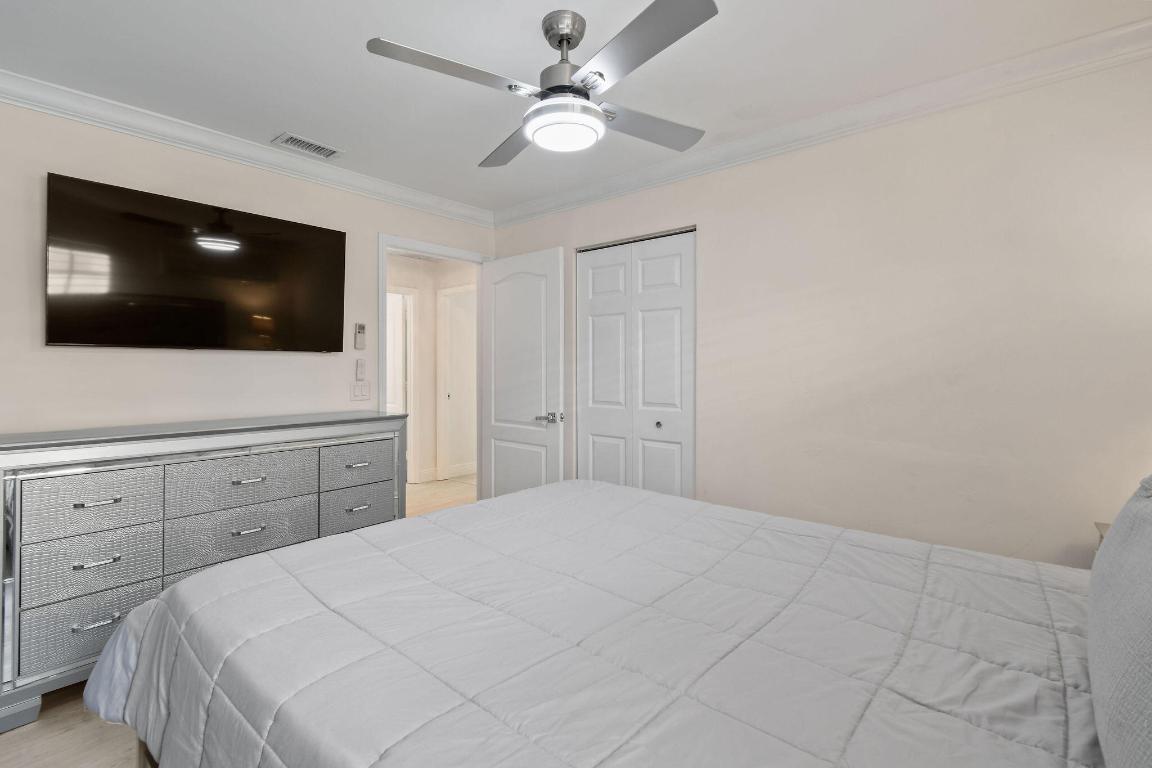 9293 Heathridge, West Palm Beach FL 33411