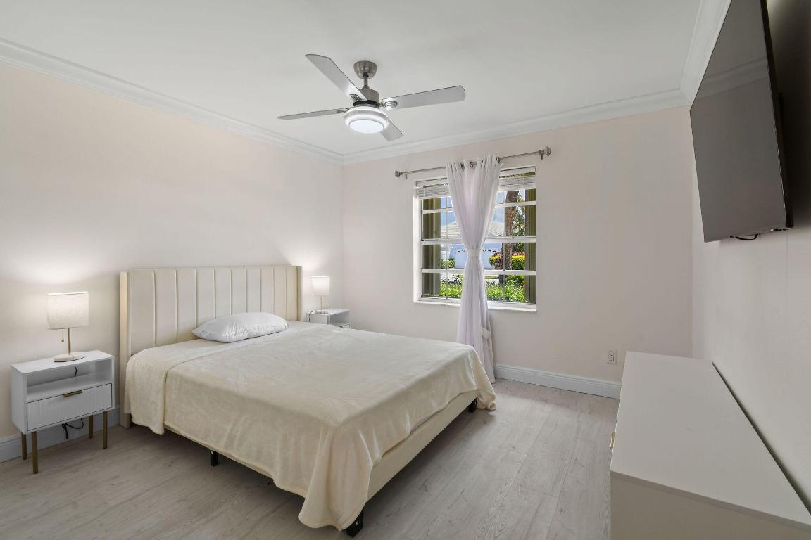 9293 Heathridge, West Palm Beach FL 33411