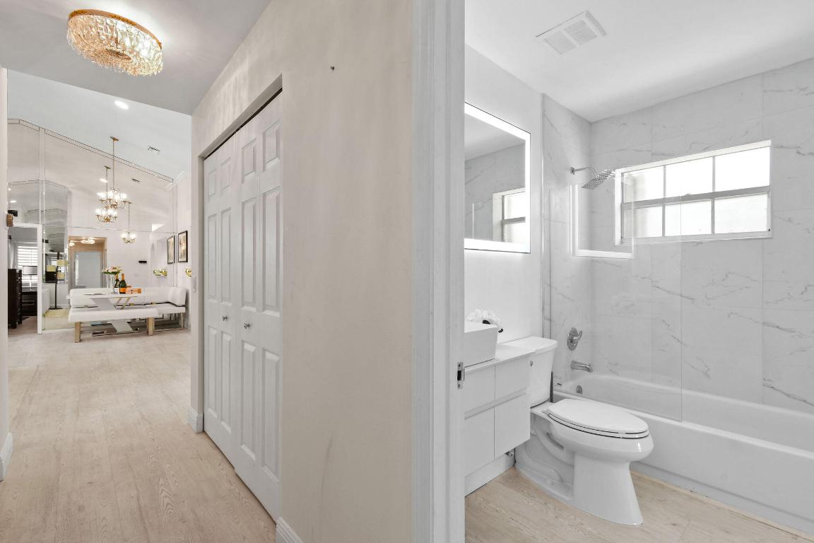 9293 Heathridge, West Palm Beach FL 33411