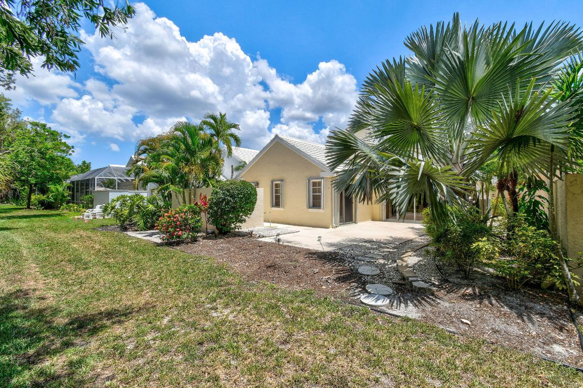 9293 Heathridge, West Palm Beach FL 33411