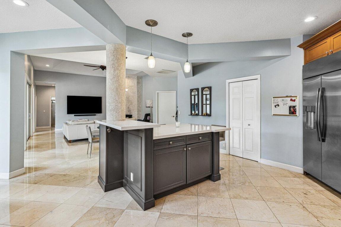 2450 NW 41st, Boca Raton FL 33431