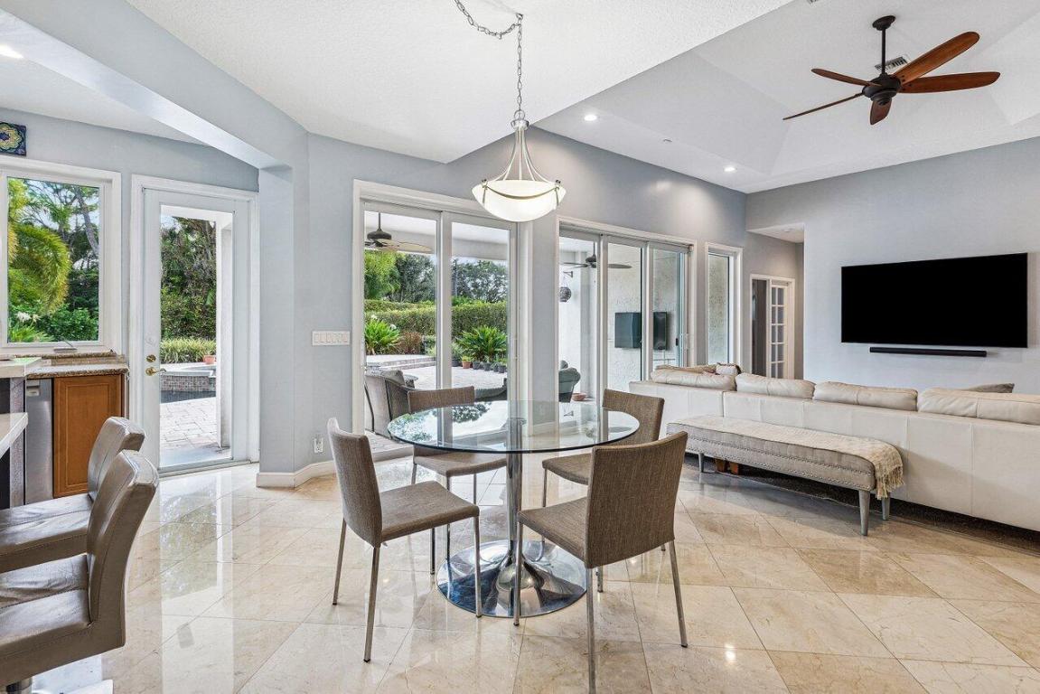 2450 NW 41st, Boca Raton FL 33431