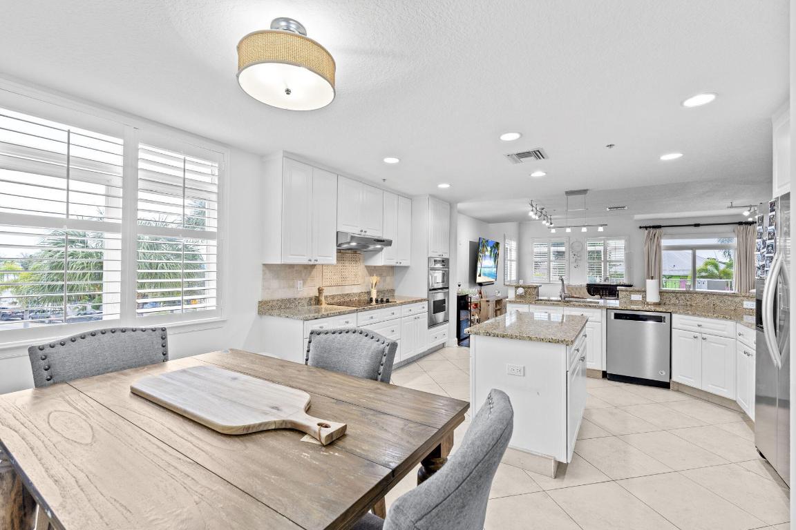 305 E Ocean #Th-7, Lantana FL 33462