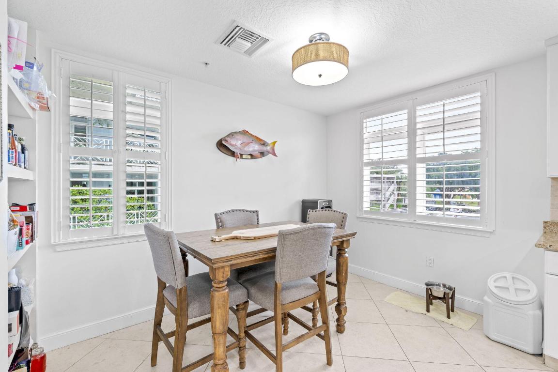 305 E Ocean #Th-7, Lantana FL 33462