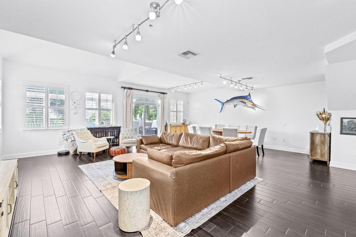 305 E Ocean #Th-7, Lantana FL 33462
