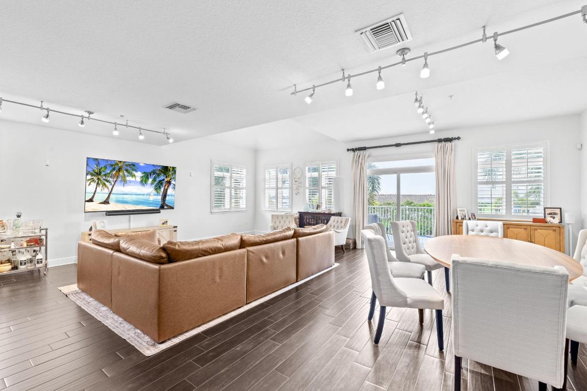 305 E Ocean #Th-7, Lantana FL 33462