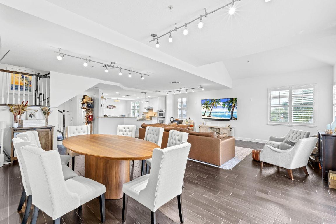 305 E Ocean #Th-7, Lantana FL 33462