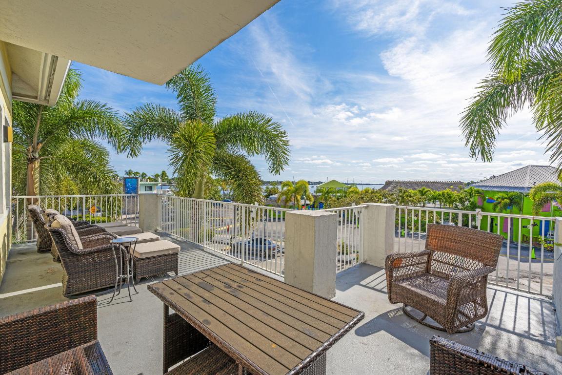 305 E Ocean #Th-7, Lantana FL 33462