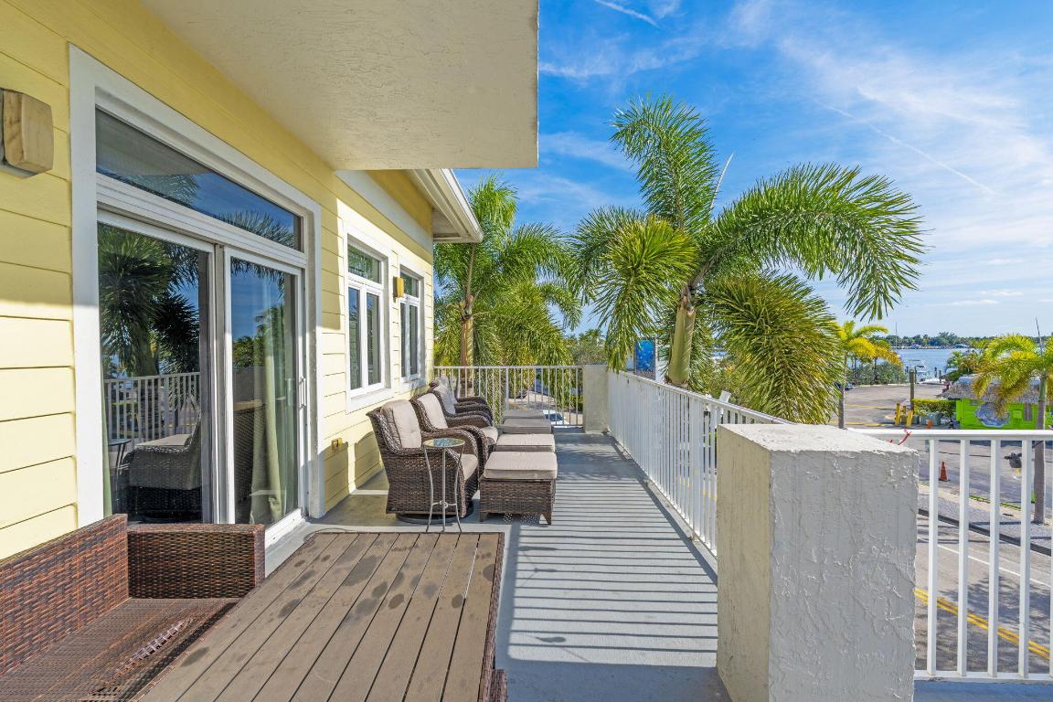 305 E Ocean #Th-7, Lantana FL 33462