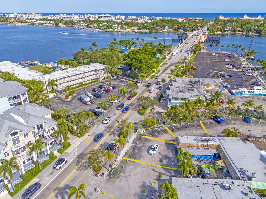 305 E Ocean #Th-7, Lantana FL 33462