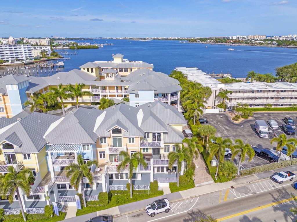 305 E Ocean #Th-7, Lantana FL 33462