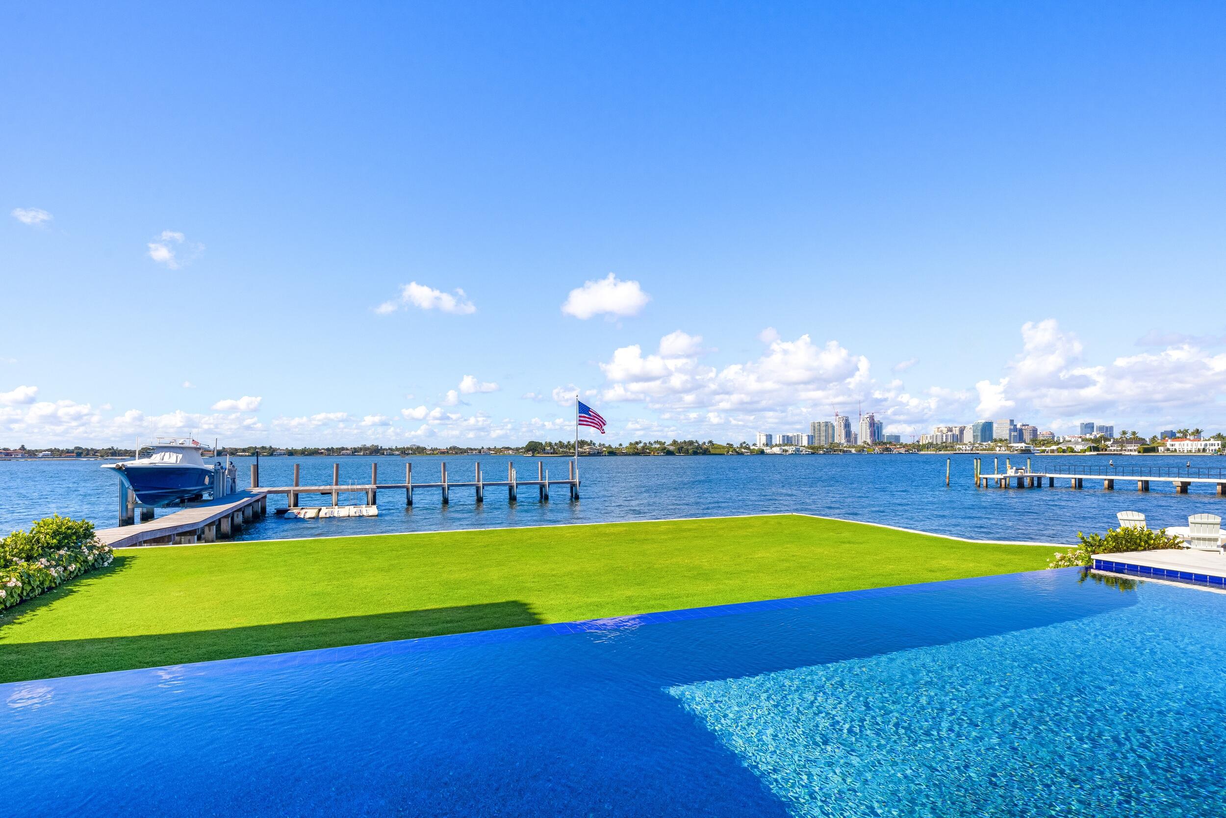 800 S County, Palm Beach FL 33480