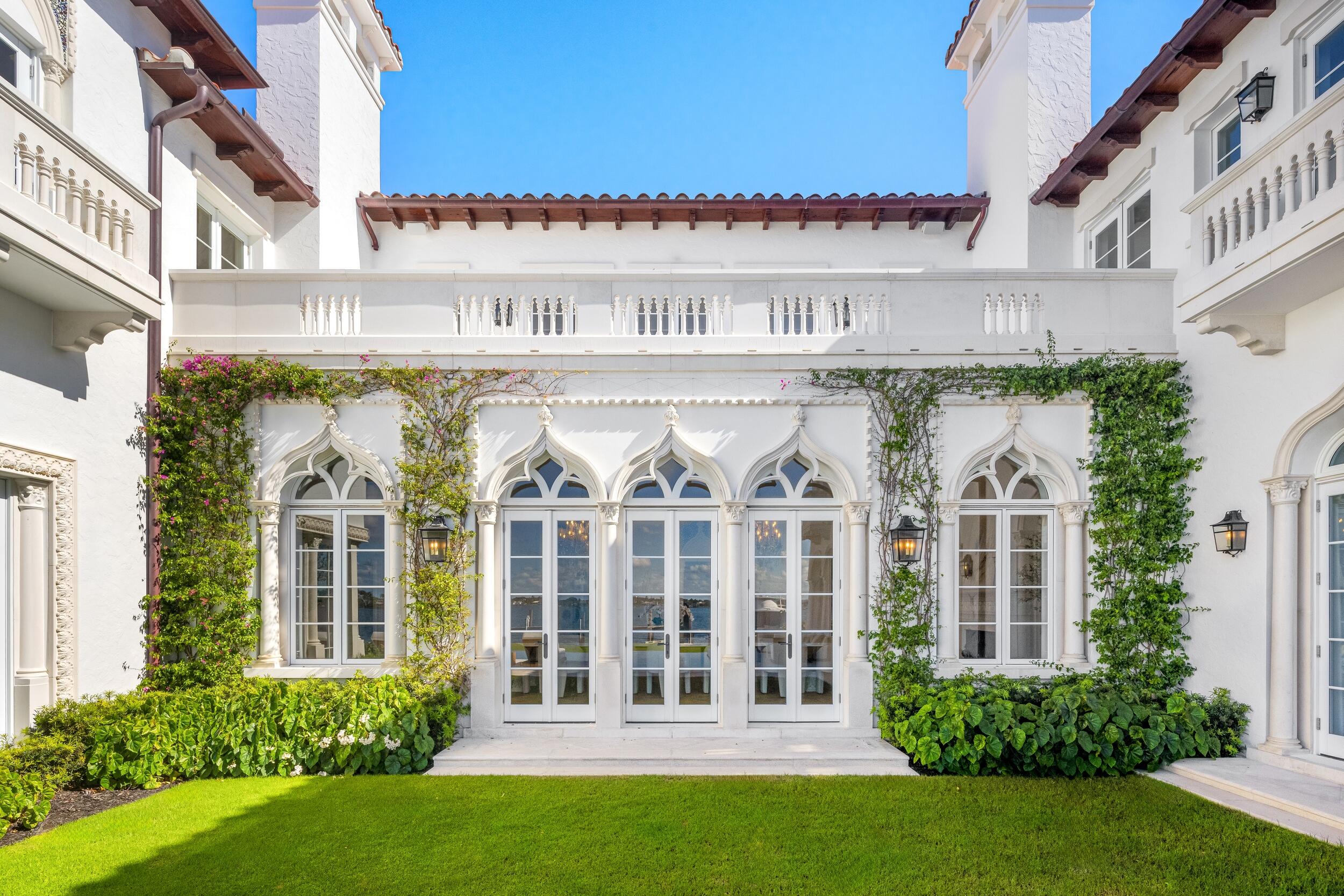 800 S County, Palm Beach FL 33480