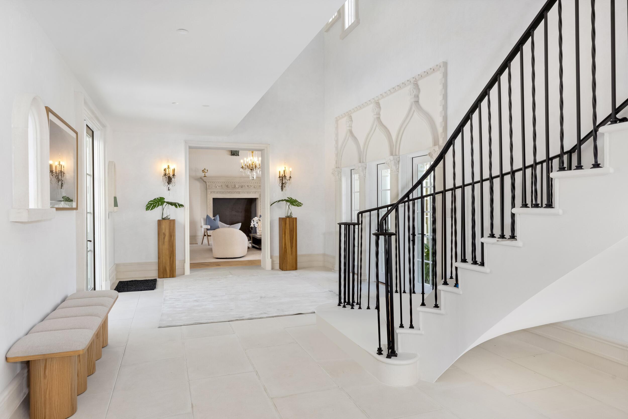 800 S County, Palm Beach FL 33480