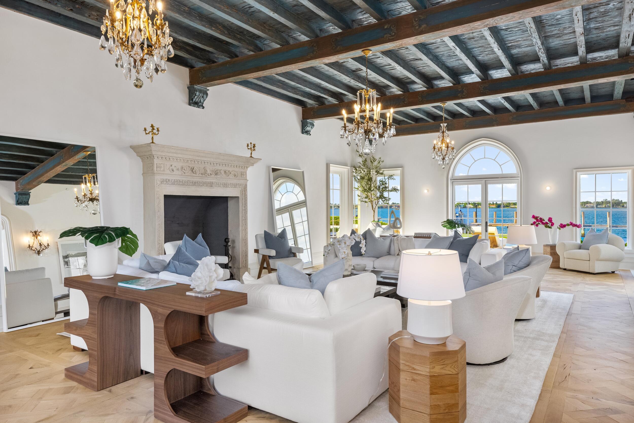 800 S County, Palm Beach FL 33480