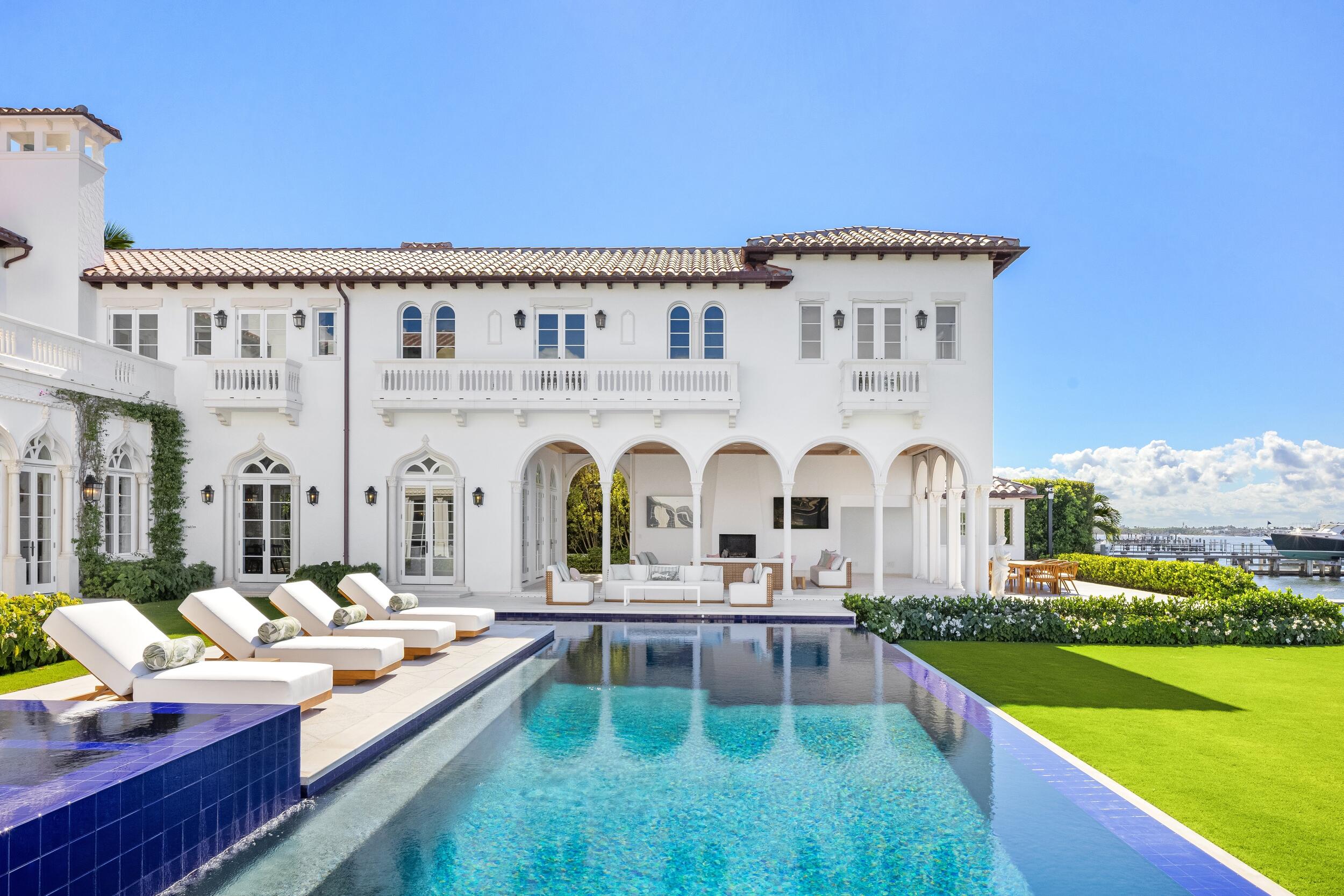 800 S County, Palm Beach FL 33480