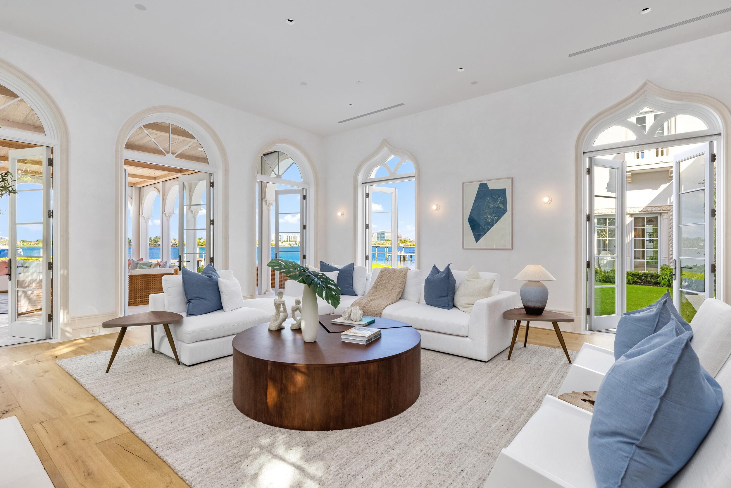 800 S County, Palm Beach FL 33480
