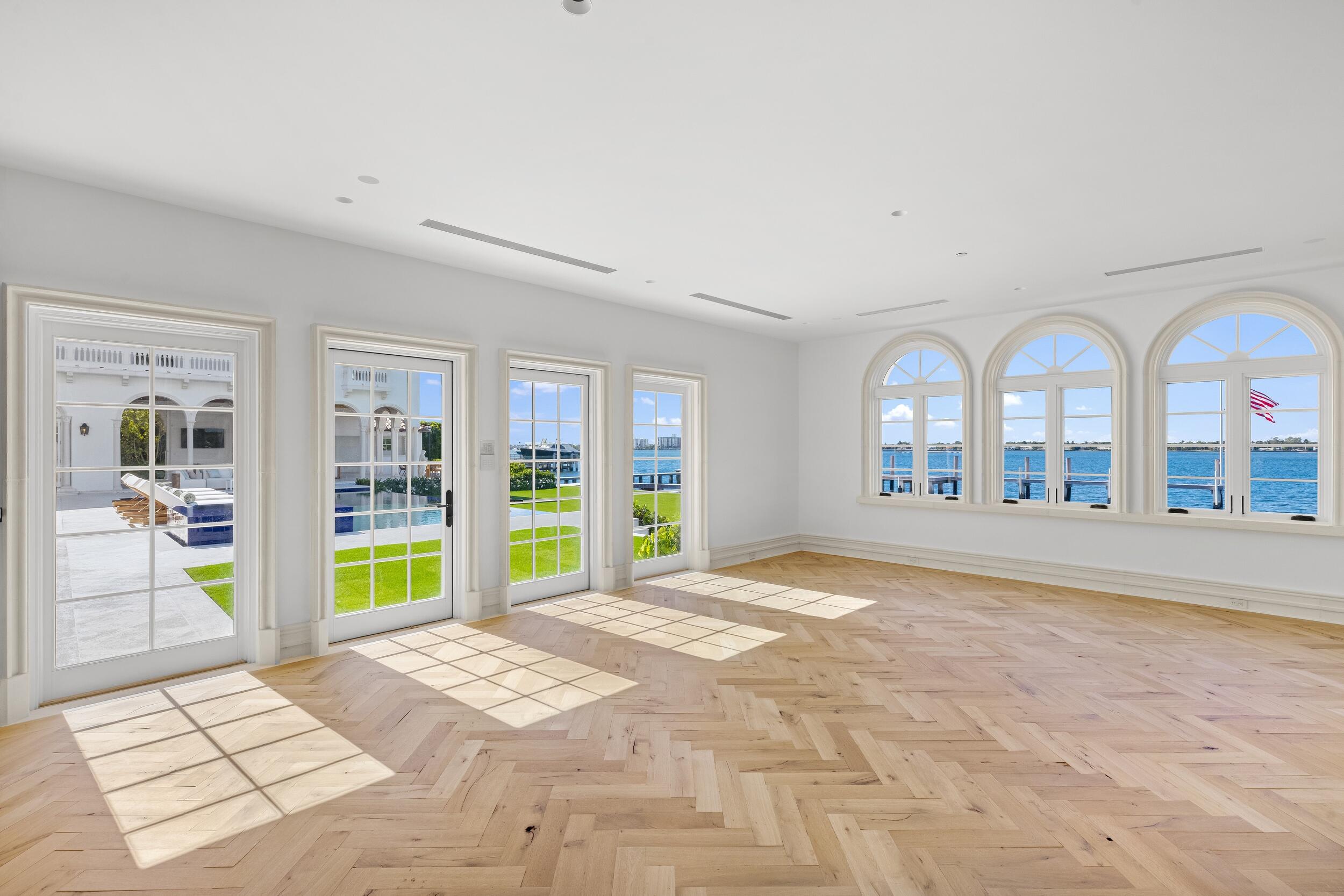 800 S County, Palm Beach FL 33480