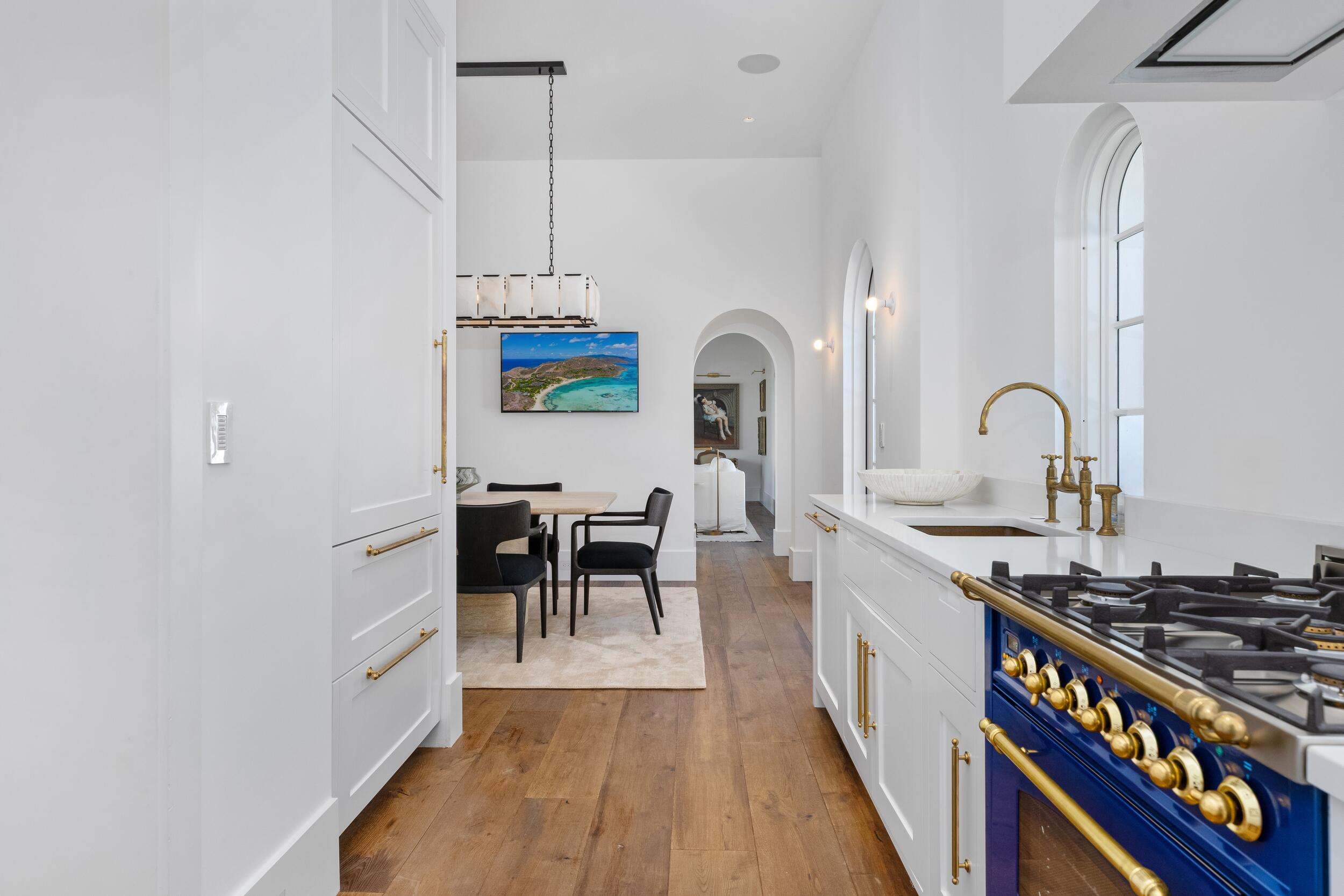 800 S County, Palm Beach FL 33480