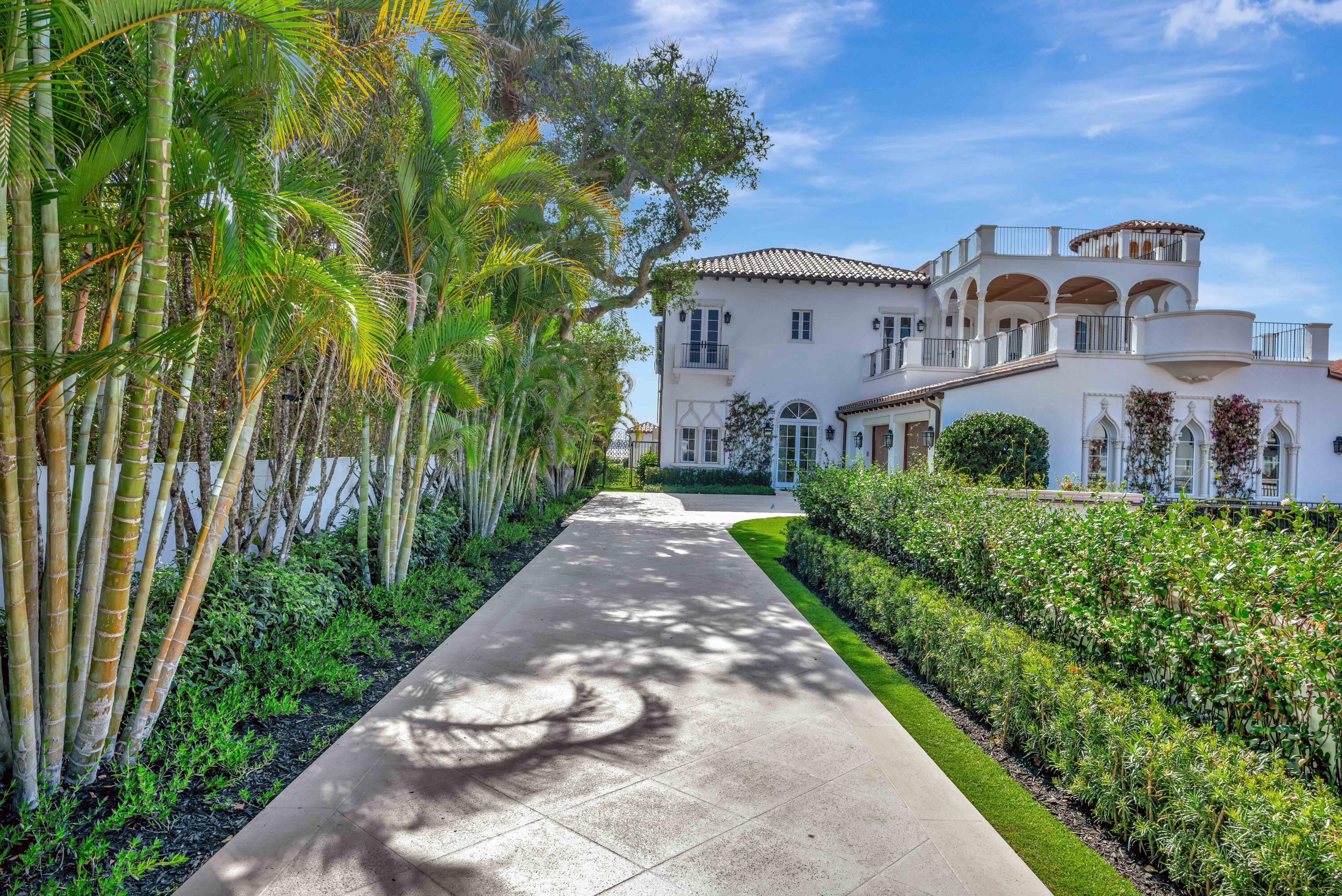 800 S County, Palm Beach FL 33480