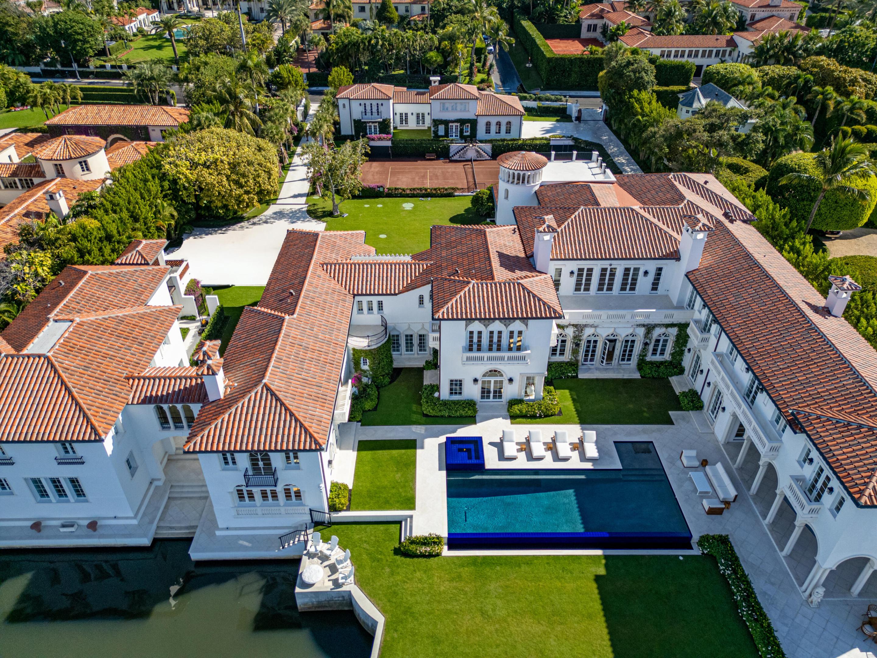 800 S County, Palm Beach FL 33480