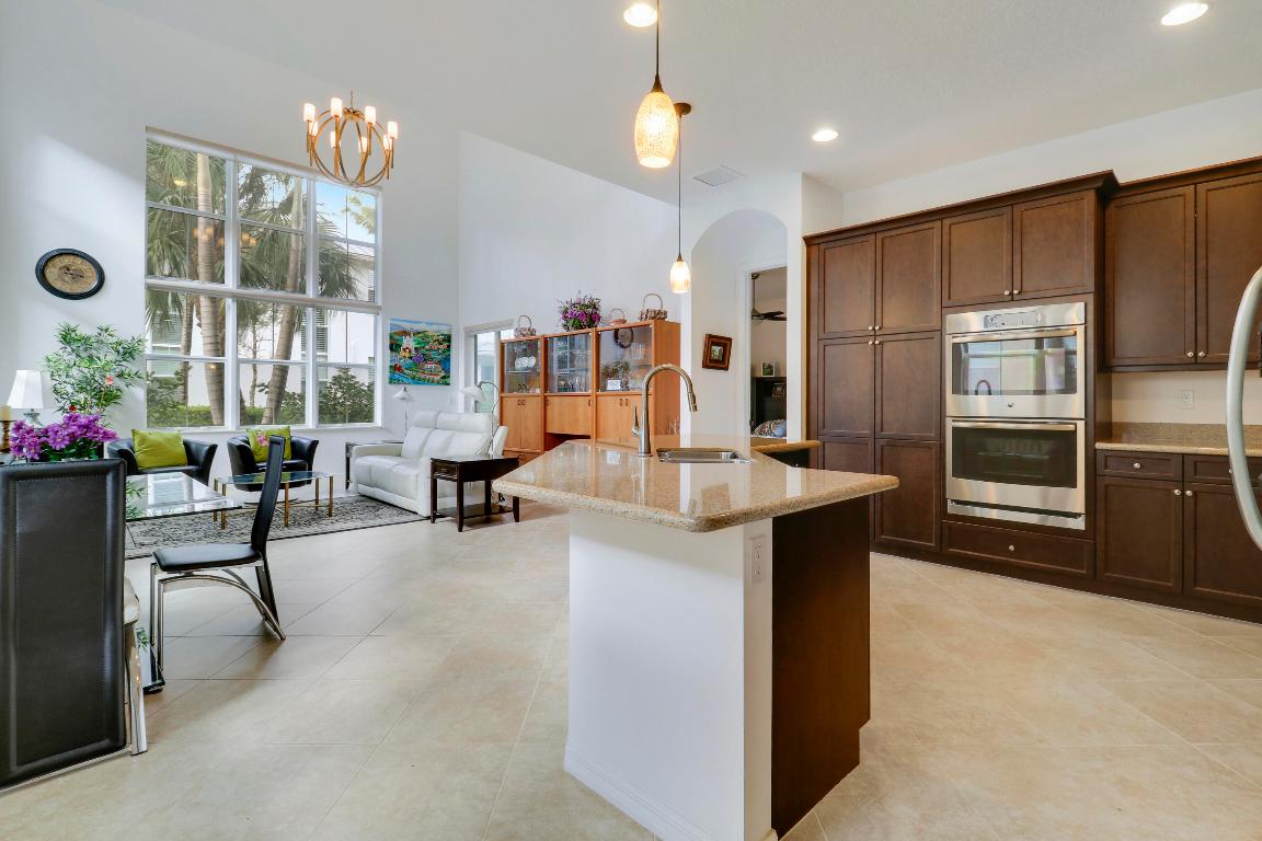 1083 Piccadilly, Palm Beach Gardens FL 33418