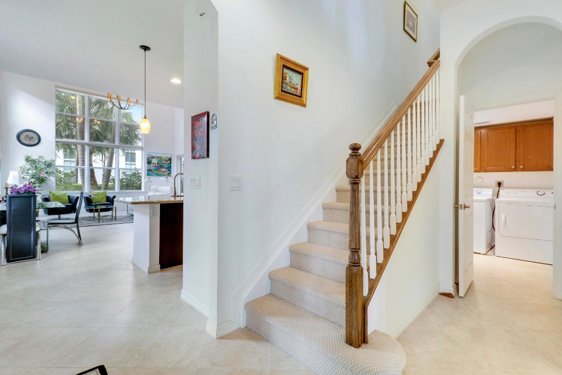 1083 Piccadilly, Palm Beach Gardens FL 33418