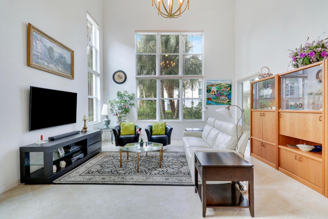 1083 Piccadilly, Palm Beach Gardens FL 33418