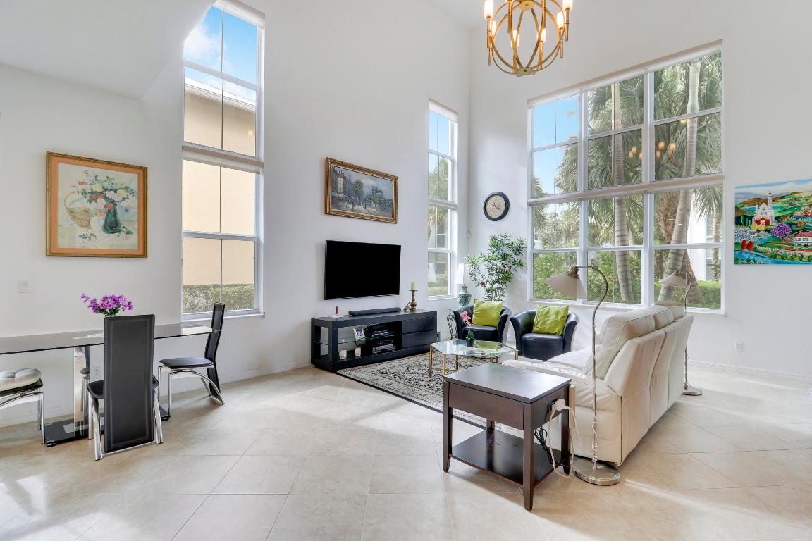 1083 Piccadilly, Palm Beach Gardens FL 33418