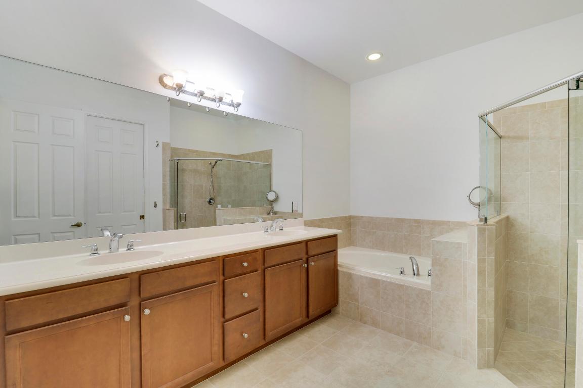 1083 Piccadilly, Palm Beach Gardens FL 33418