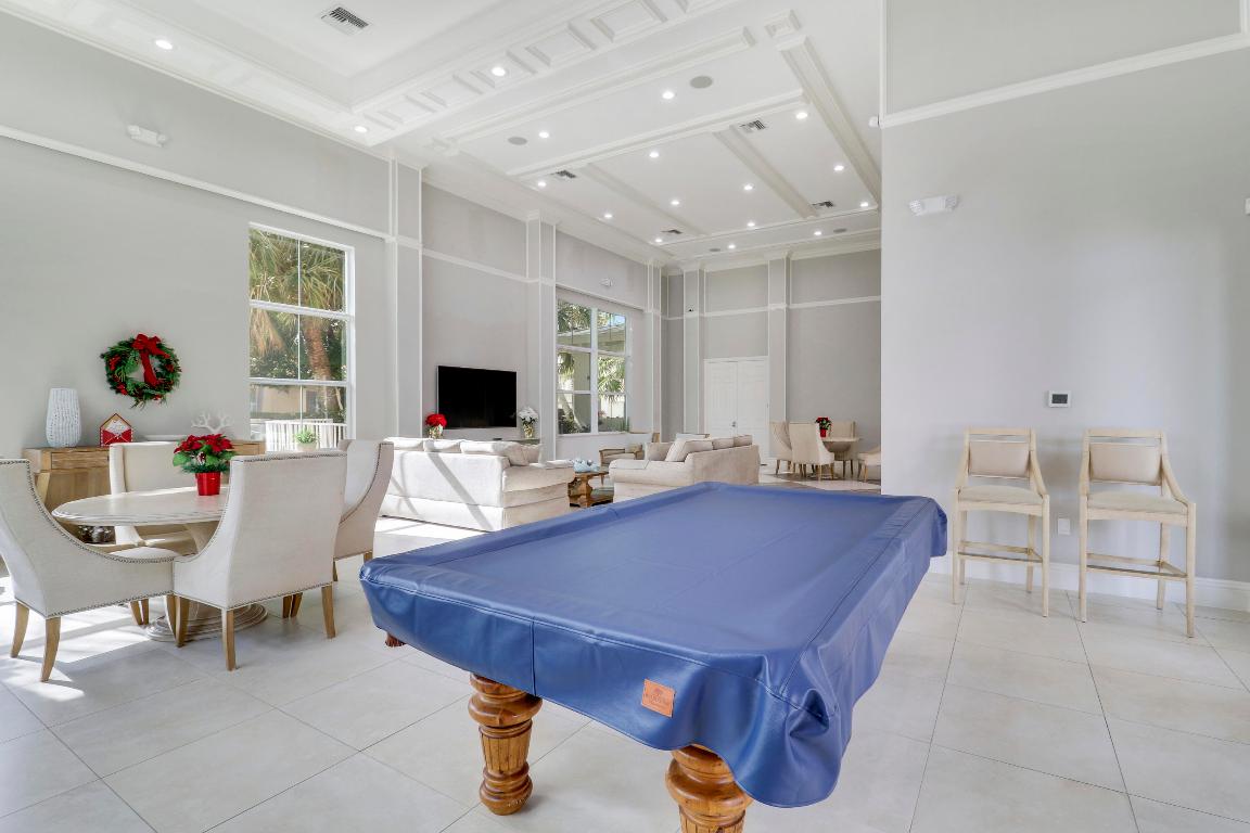 1083 Piccadilly, Palm Beach Gardens FL 33418
