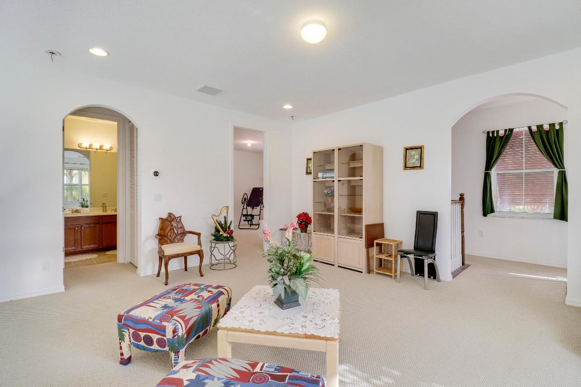 1083 Piccadilly, Palm Beach Gardens FL 33418