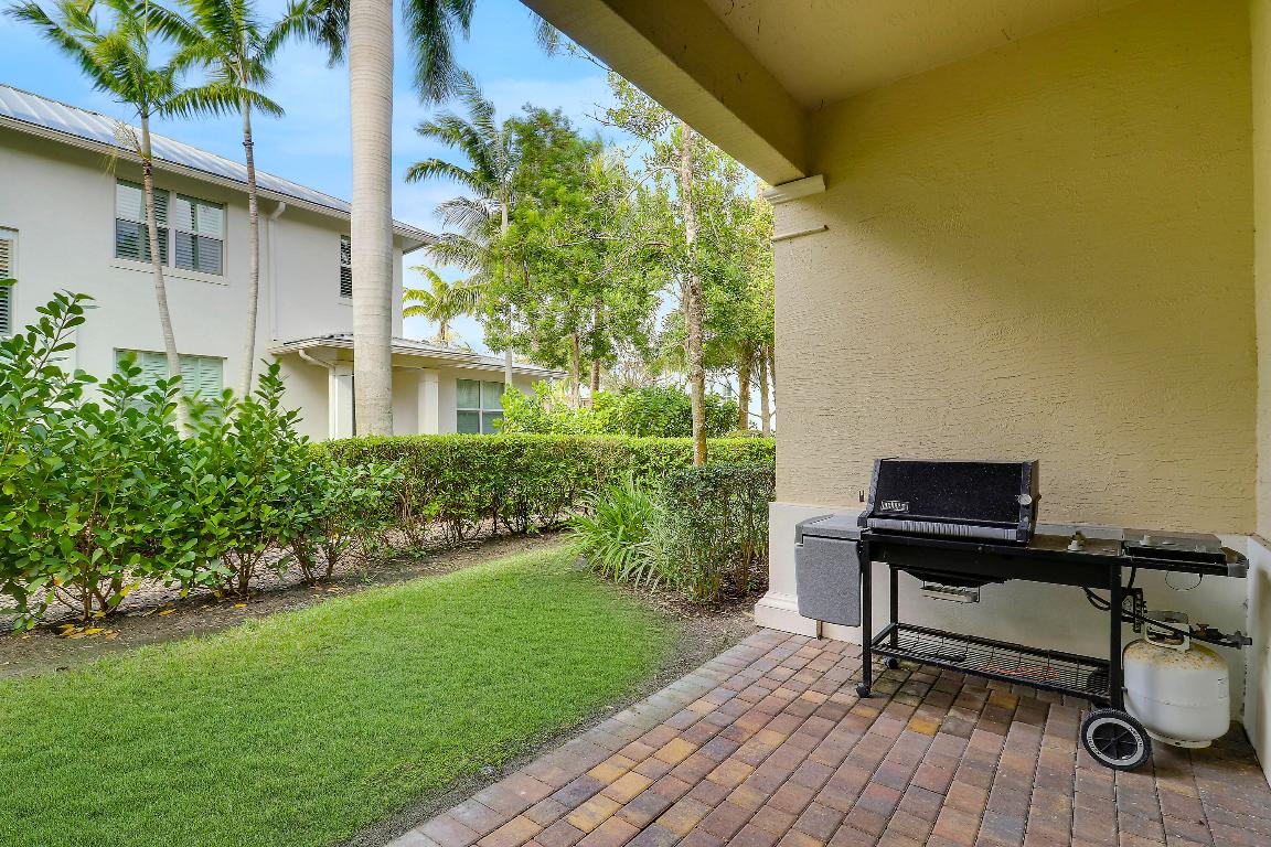 1083 Piccadilly, Palm Beach Gardens FL 33418