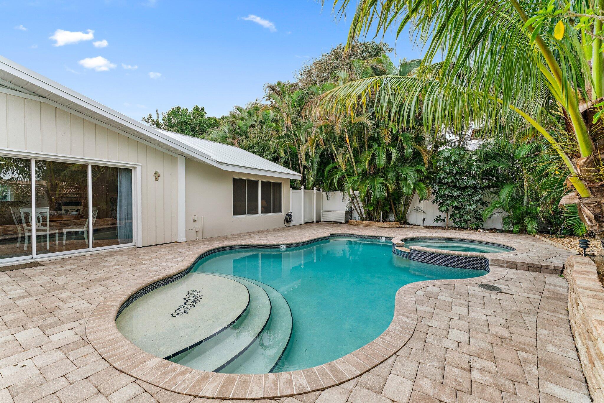 460 Sunrise, Juno Beach FL 33408