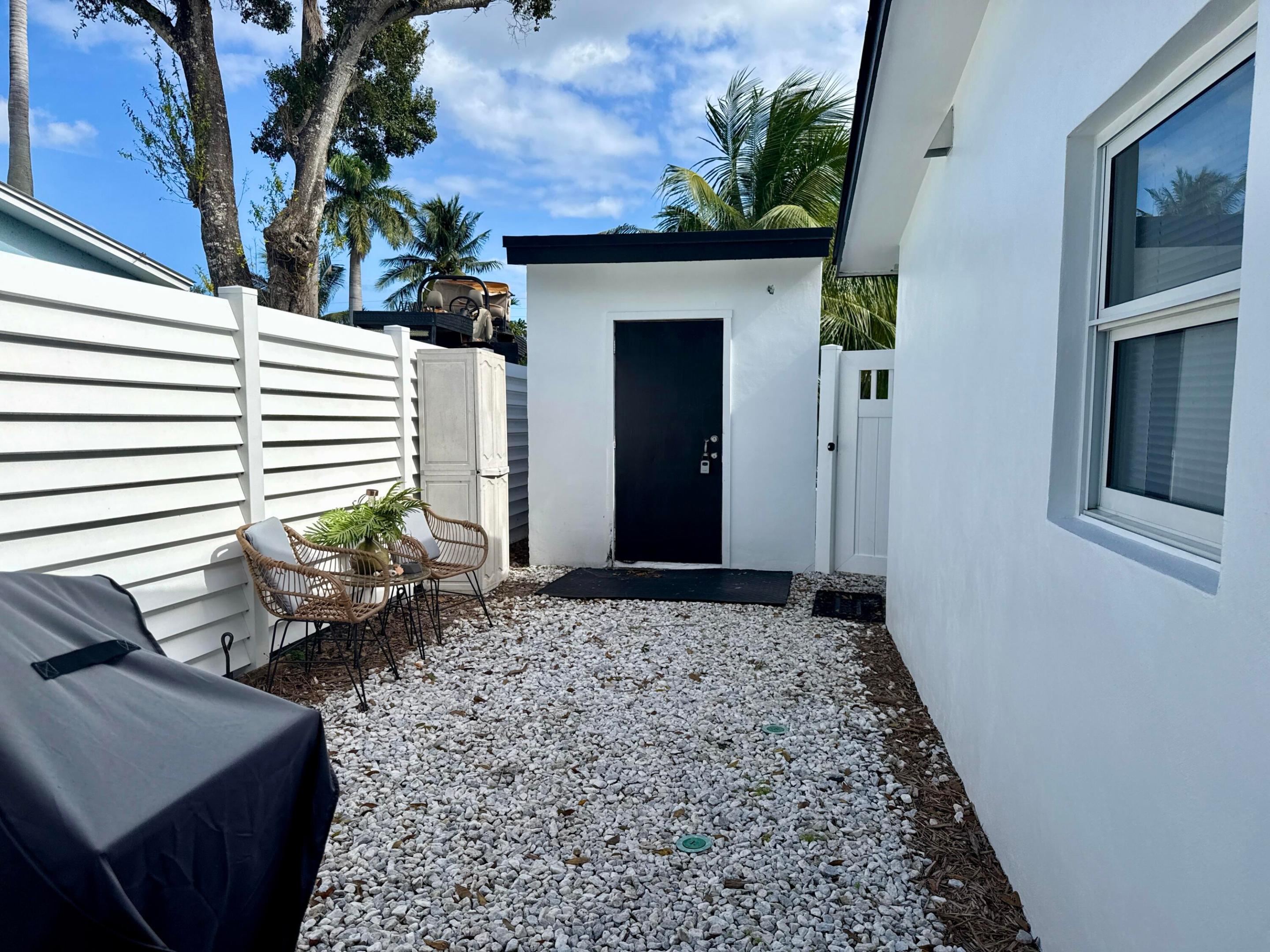 4540 SW 28th, Dania Beach FL 33312