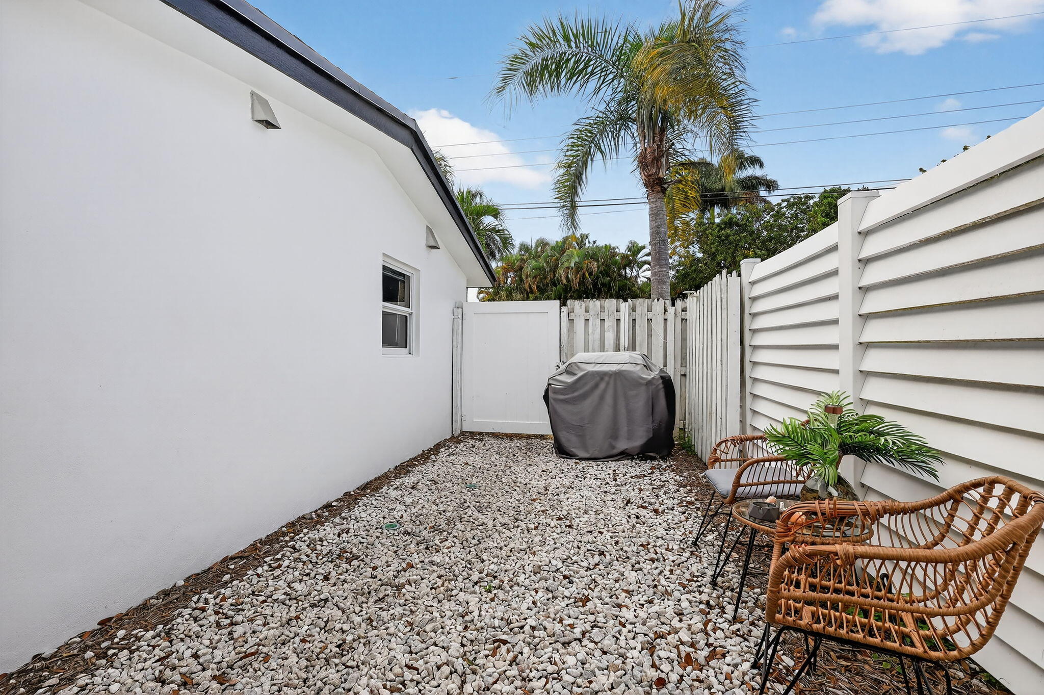 4540 SW 28th, Dania Beach FL 33312