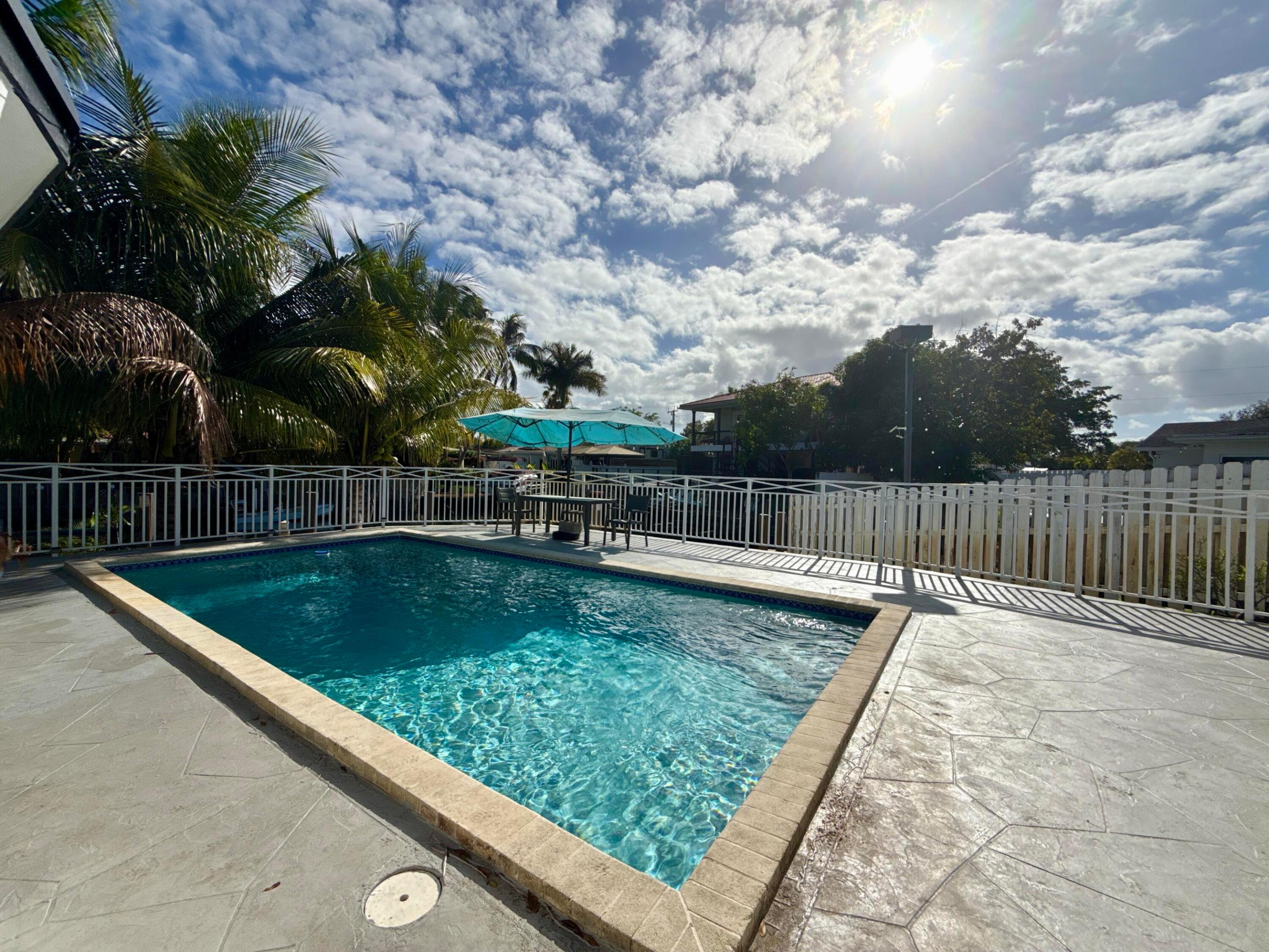 4540 SW 28th, Dania Beach FL 33312