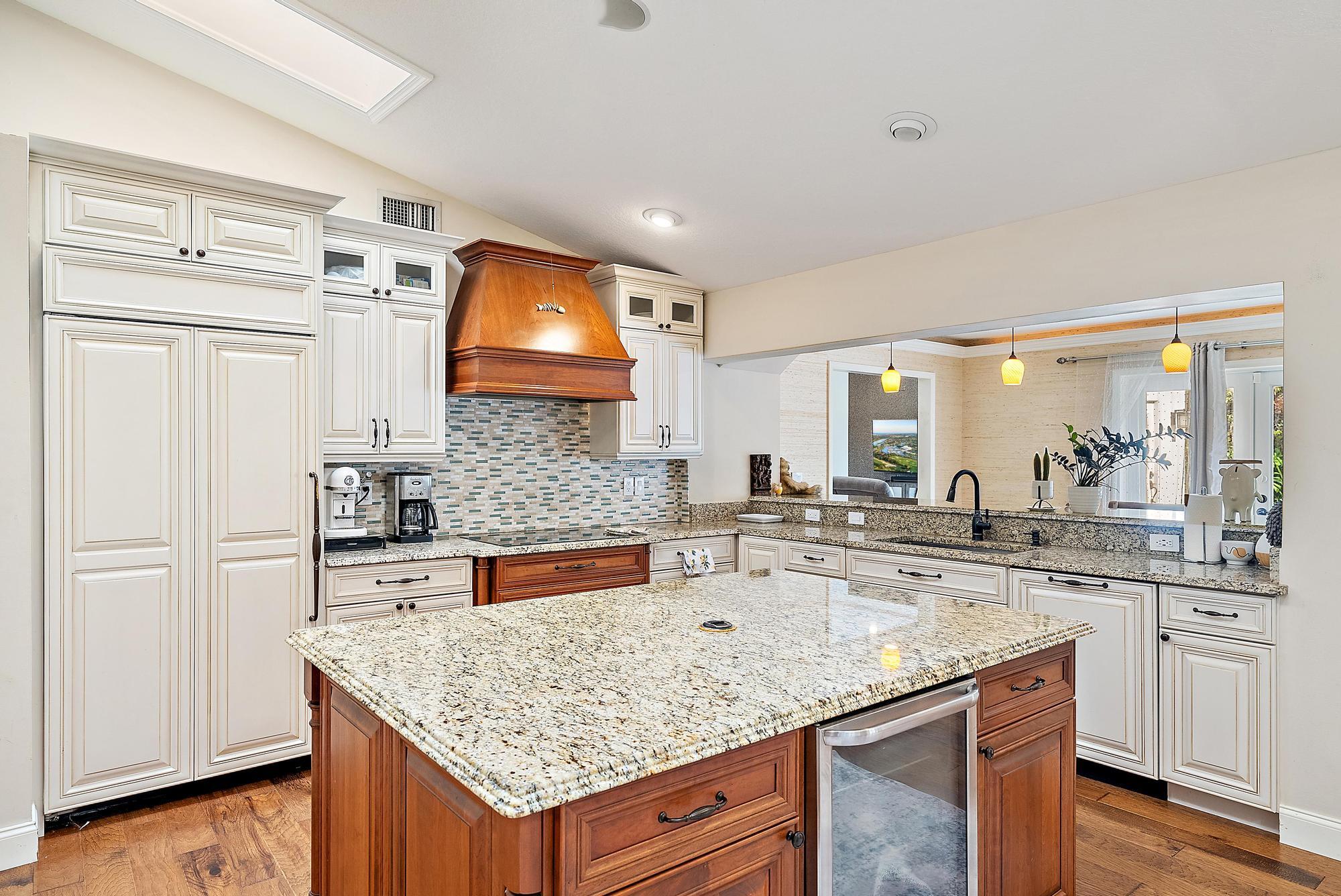 542 N Cypress, Tequesta FL 33469
