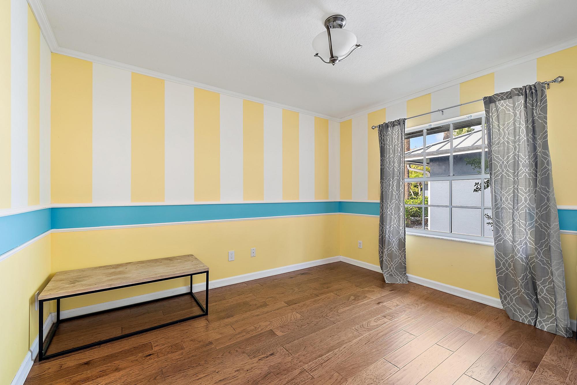 542 N Cypress, Tequesta FL 33469