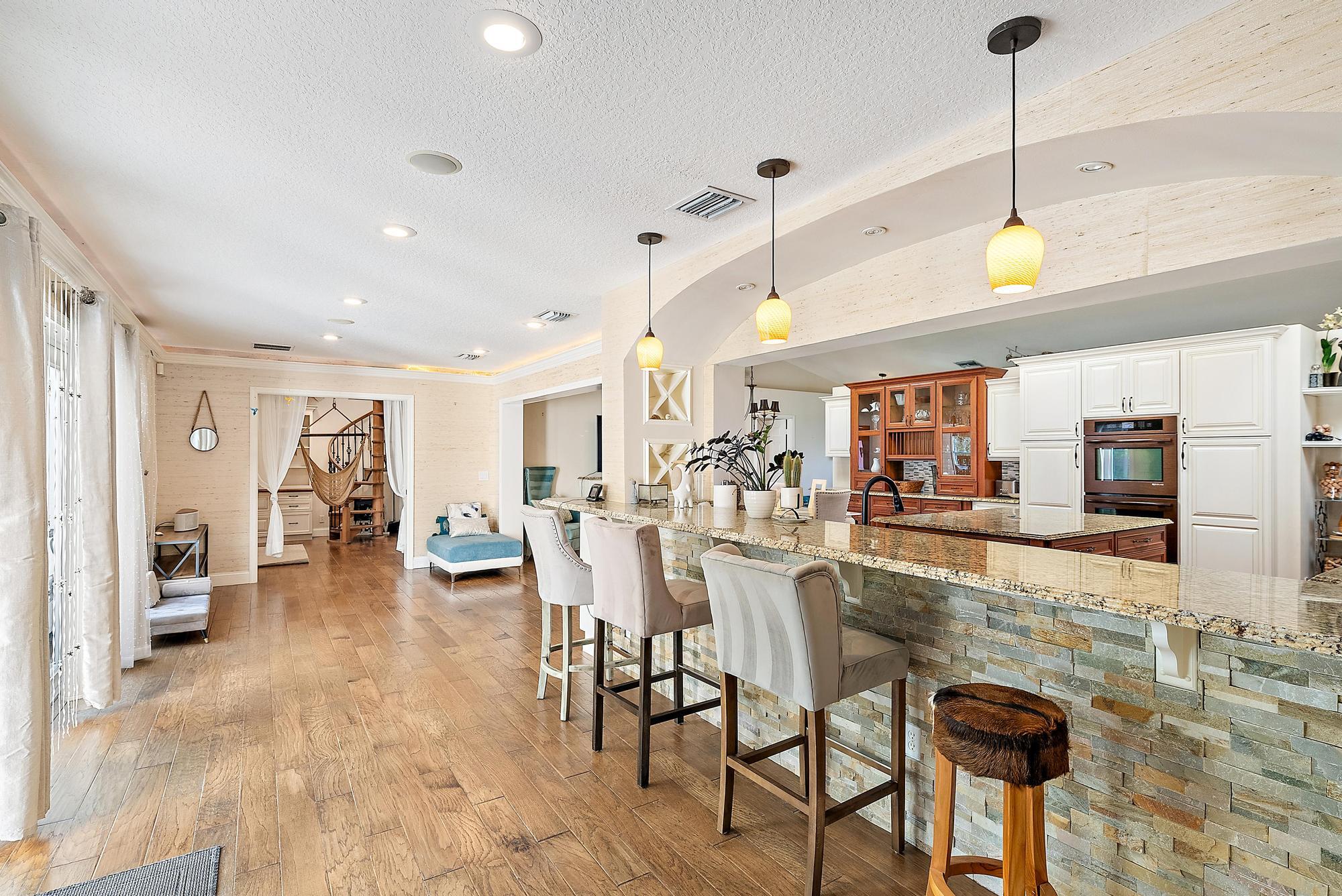 542 N Cypress, Tequesta FL 33469